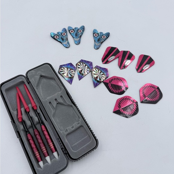 VTG Accudart Steel Tip Darts Set w Case & Flights Set of 2 + Halex Impact Brass - Picture 5 of 11